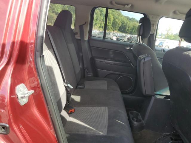 1C4NJRBB1FD283645 - 2015 JEEP PATRIOT SPORT 红色 照片 11