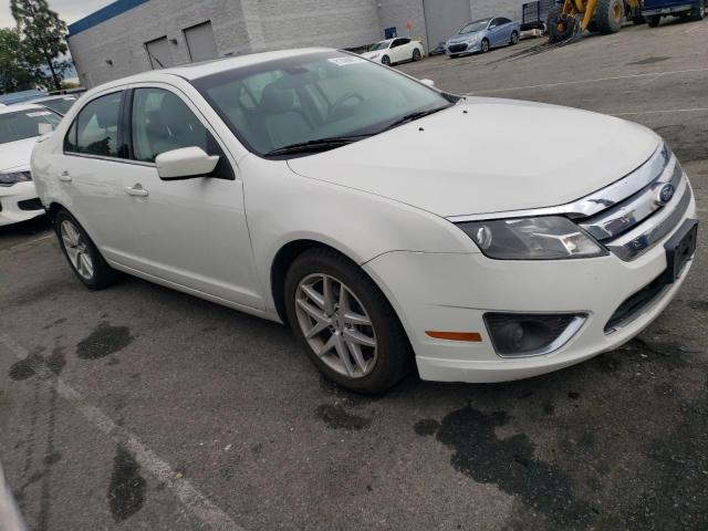 3FAHP0JG8BR144267 - 2011 FORD FUSION SEL WHITE photo 4