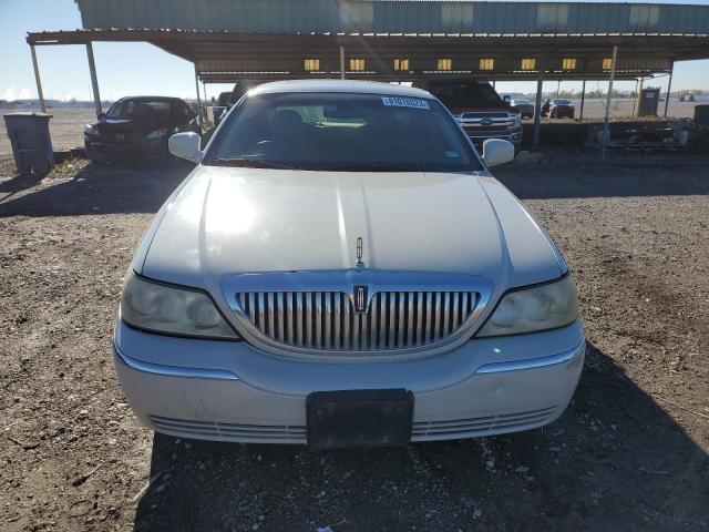 1LNHM82W27Y627197 - 2007 LINCOLN TOWN CAR SIGNATURE LIMITED WHITE photo 5