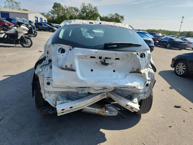 NMTKHMBX9LR113335 - 2020 TOYOTA C-HR XLE WHITE photo 6