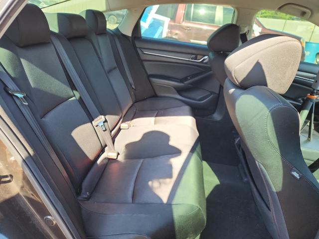 1HGCV1F18JA242018 - 2018 HONDA ACCORD LX შავი ფოტო 10