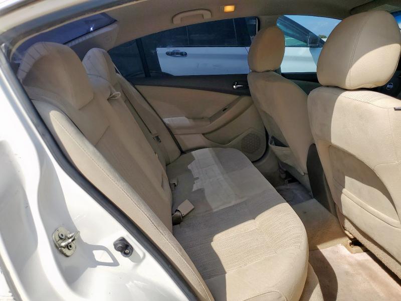 1N4AL2AP2CC103366 - 2012 NISSAN ALTIMA BASE WHITE photo 10