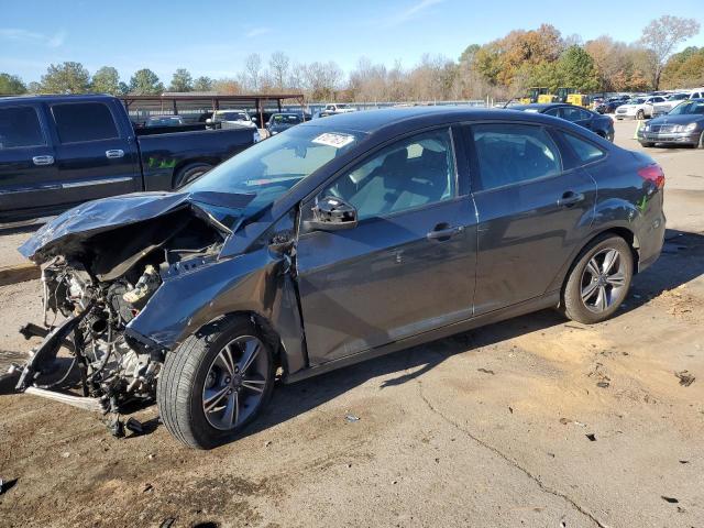 1FADP3FE0JL256050 - 2018 FORD FOCUS SE GRAY photo 1