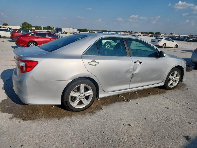 4T1BF1FK0CU081449 - 2012 TOYOTA CAMRY BASE 银色 照片 3