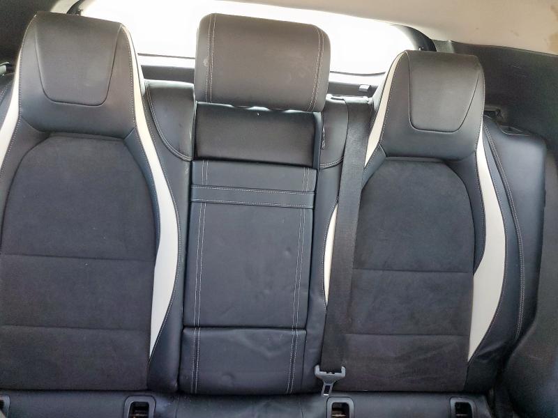 SJKCH5CP7JA046610 - 2018 INFINITI QX30 BASE Червоний фото 10