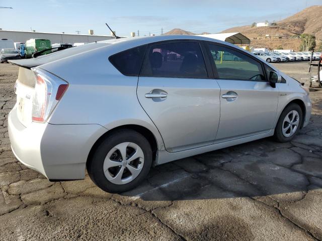 JTDKN3DU2C5520670 - 2012 TOYOTA PRIUS SILVER photo 3