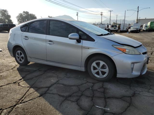 JTDKN3DU2C5520670 - 2012 TOYOTA PRIUS SILVER photo 4