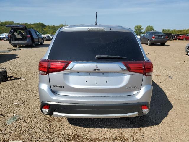 JA4AZ3A34GZ045964 - 2016 MITSUBISHI OUTLANDER SE SILVER photo 6