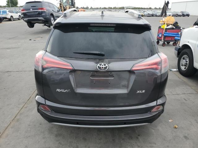 JTMRFREV3HJ106785 - 2017 TOYOTA RAV4 XLE 石墨色 照片 6