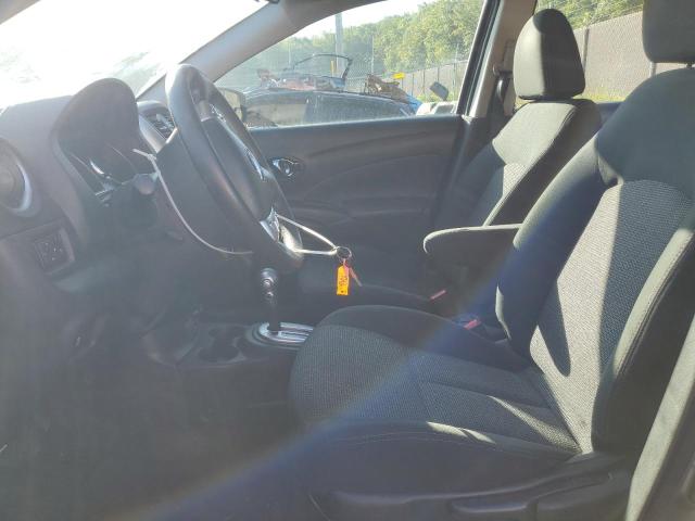 3N1CN7AP4KL878543 - 2019 NISSAN VERSA S GRAY photo 7