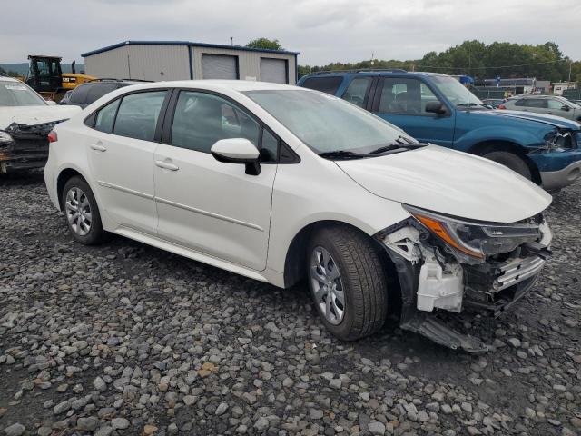 5YFEPRAE5LP125148 - 2020 TOYOTA COROLLA LE 白色 照片 4
