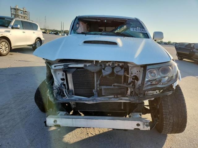 3TMJU4GN8BM123319 - 2011 TOYOTA TACOMA DOUBLE CAB PRERUNNER WHITE photo 5