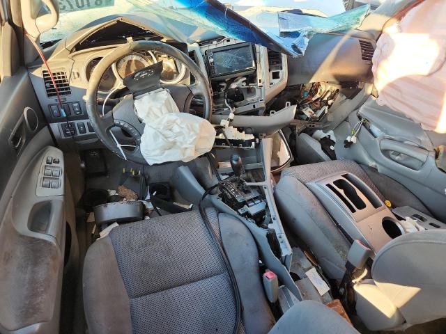 3TMJU4GN8BM123319 - 2011 TOYOTA TACOMA DOUBLE CAB PRERUNNER WHITE photo 8