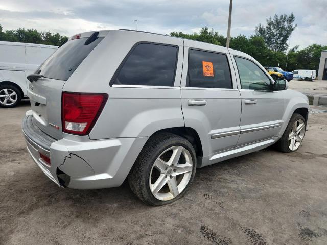 1J8HR78367C575284 - 2007 JEEP GRAND CHER SRT-8 SILVER photo 3