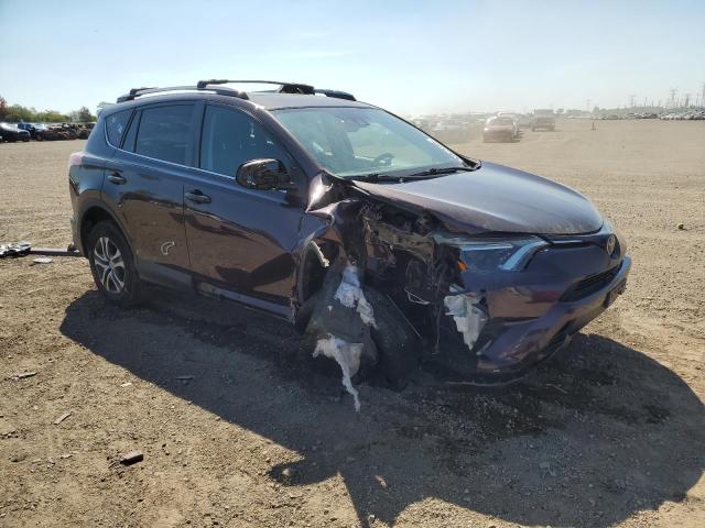 2T3BFREV7JW707058 - 2018 TOYOTA RAV4 LE Púrpura foto 4