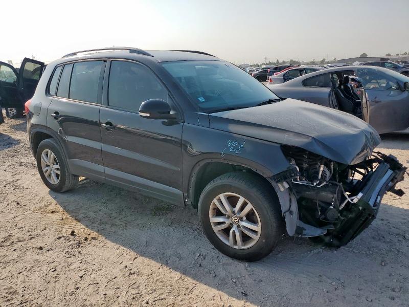WVGAV7AX9GW597369 - 2016 VOLKSWAGEN TIGUAN S შავი ფოტო 4