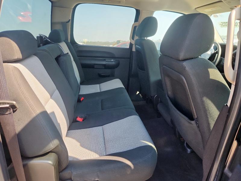 2GCEC13CX81327059 - 2008 CHEVROLET SILVERADO C1500 BLACK photo 10