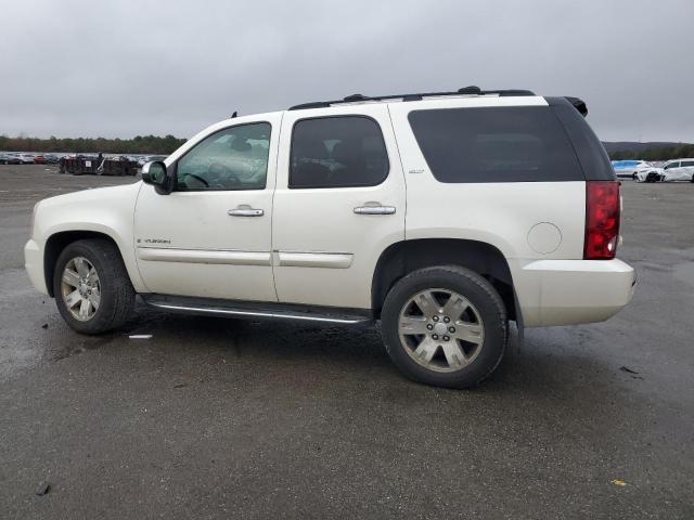 1GKFK13058R262937 - 2008 GMC YUKON WHITE photo 2