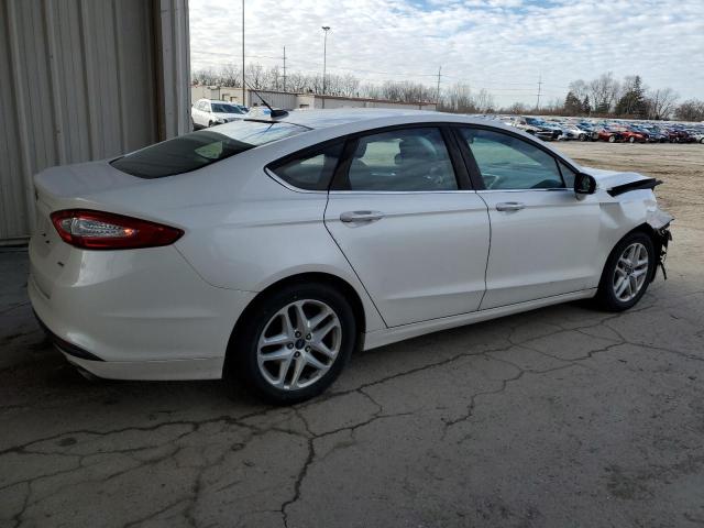 1FA6P0H76G5134182 - 2016 FORD FUSION SE WHITE photo 3