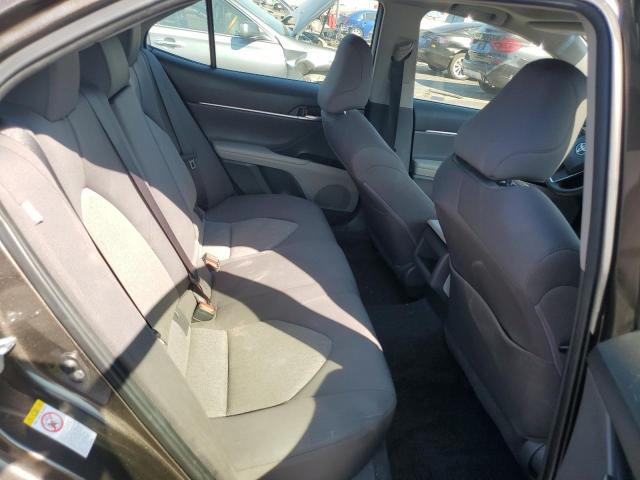 JTNB11HK5J3045514 - 2018 TOYOTA CAMRY L GRAY photo 10