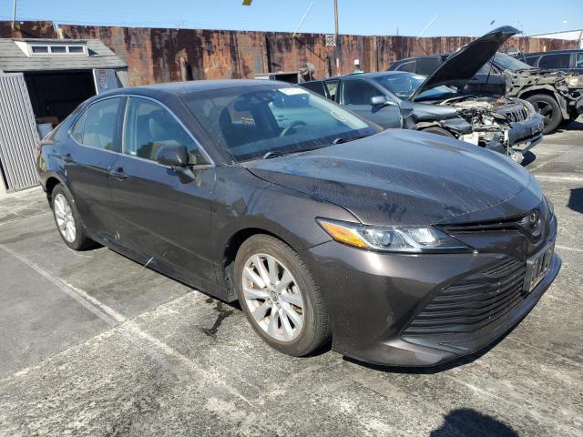 JTNB11HK5J3045514 - 2018 TOYOTA CAMRY L GRAY photo 4