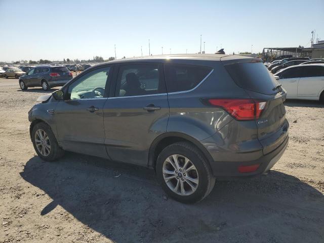 1FMCU9GD1KUB10450 - 2019 FORD ESCAPE SE GRAY photo 2