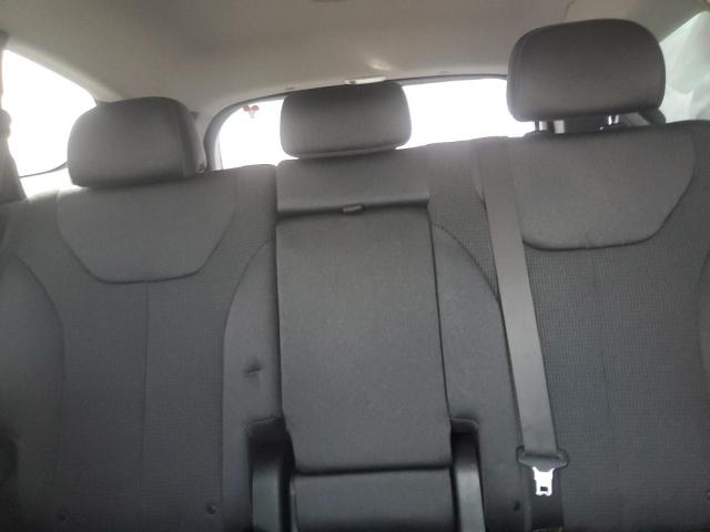 5NMS33AD3LH273568 - 2020 HYUNDAI SANTA FE SEL WHITE photo 10