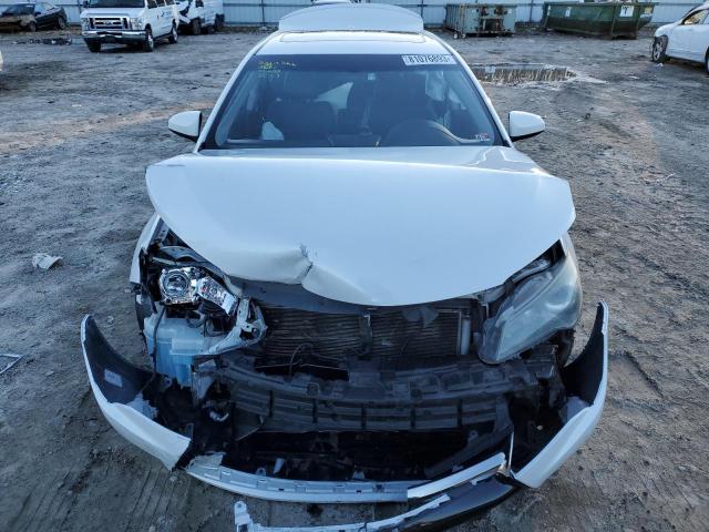 4T1BF1FK9GU117029 - 2016 TOYOTA CAMRY LE WHITE photo 5