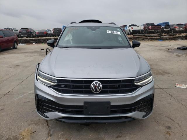 3VVCB7AX3PM059242 - 2023 VOLKSWAGEN TIGUAN SE R-LINE BLACK SILVER photo 5