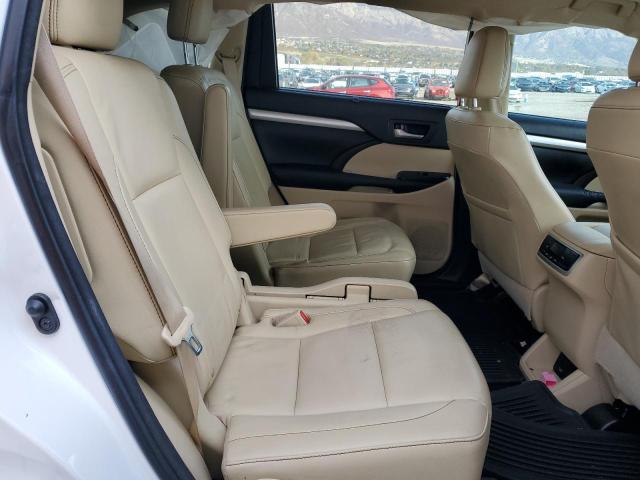 5TDJKRFH2GS294900 - 2016 TOYOTA HIGHLANDER XLE WHITE photo 11