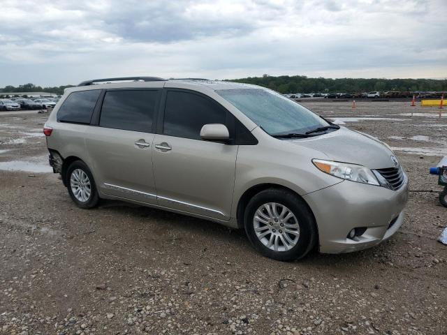 5TDYK3DC2FS687328 - 2015 TOYOTA SIENNA XLE BEIGE photo 4