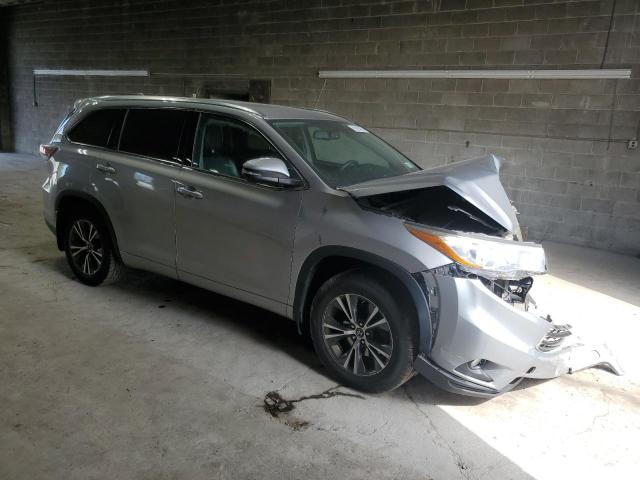 5TDJKRFH4GS344017 - 2016 TOYOTA HIGHLANDER XLE 银色 照片 4