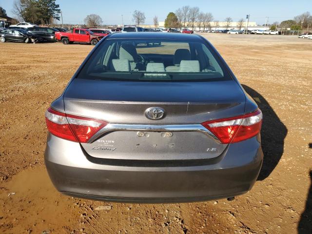 4T1BF1FKXGU250057 - 2016 TOYOTA CAMRY LE GRAY photo 6