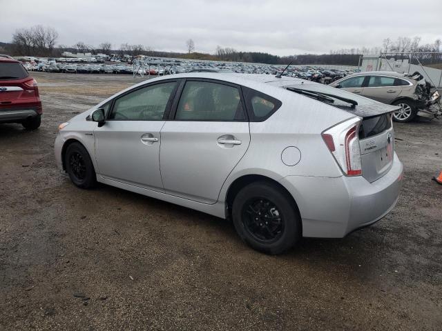 JTDKN3DU2D5603663 - 2013 TOYOTA PRIUS SILVER photo 2