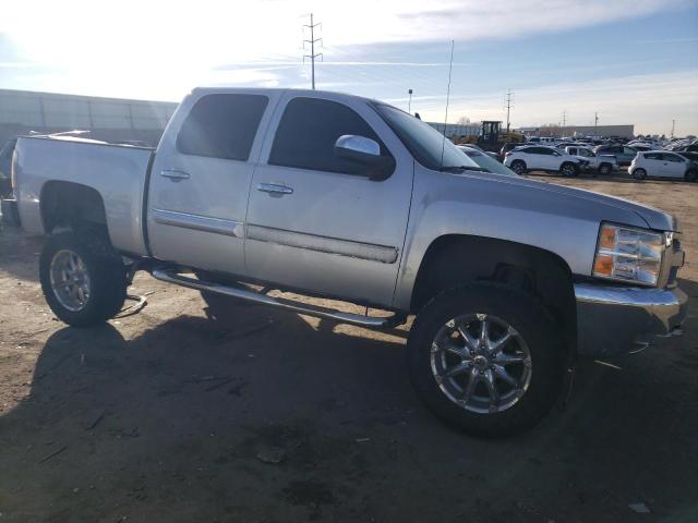 3GCPKSE73DG184443 - 2013 CHEVROLET SILVERADO K1500 LT SILVER photo 4