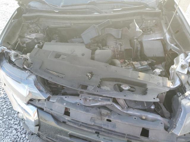 JA4AD3A35JZ048135 - 2018 MITSUBISHI OUTLANDER SE Արծաթագույն լուսանկար 12