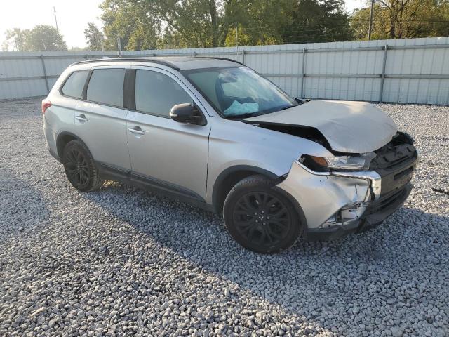 JA4AD3A35JZ048135 - 2018 MITSUBISHI OUTLANDER SE Արծաթագույն լուսանկար 4