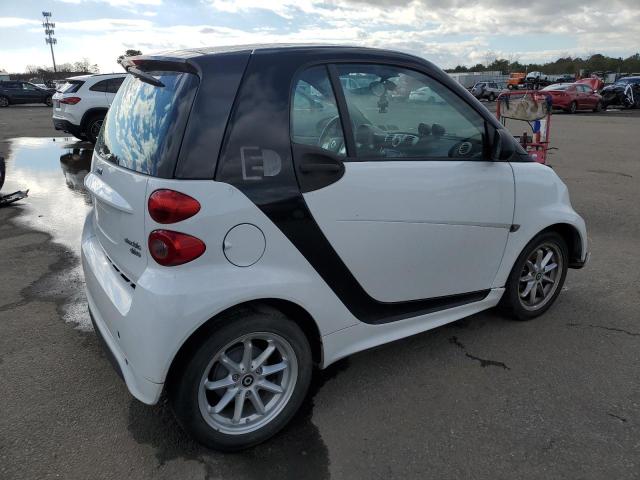 WMEEJ9AA5FK833547 - 2015 SMART FORTWO TWO TONE photo 3