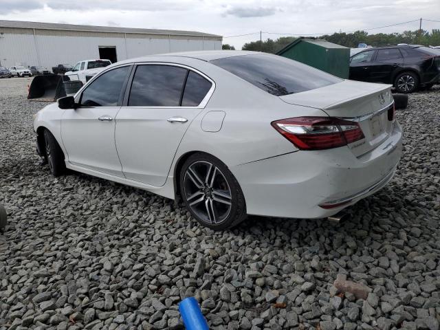 1HGCR2F67HA013863 - 2017 HONDA ACCORD SPORT Weiß Foto 3