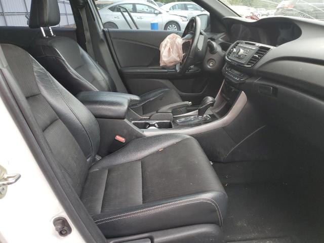1HGCR2F67HA013863 - 2017 HONDA ACCORD SPORT Weiß Foto 5