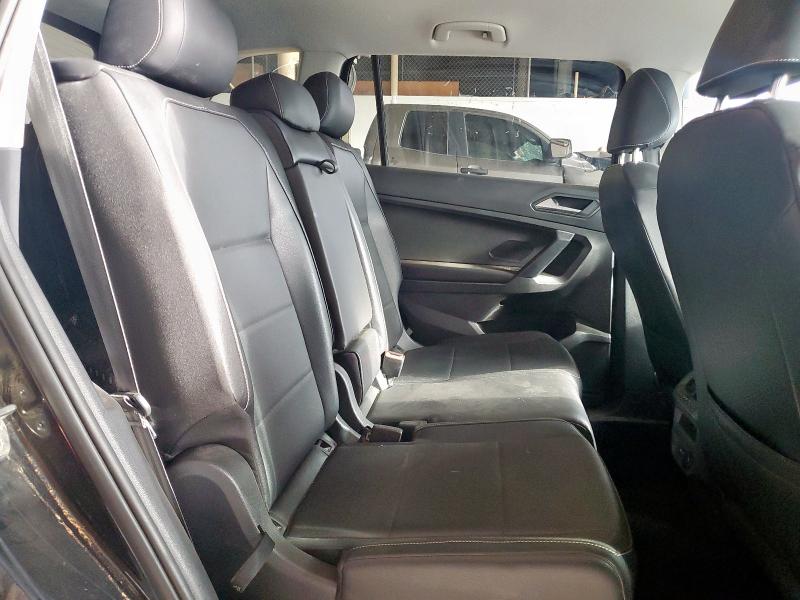 3VV3B7AX2MM101721 - 2021 VOLKSWAGEN TIGUAN SE Schwarz Foto 11