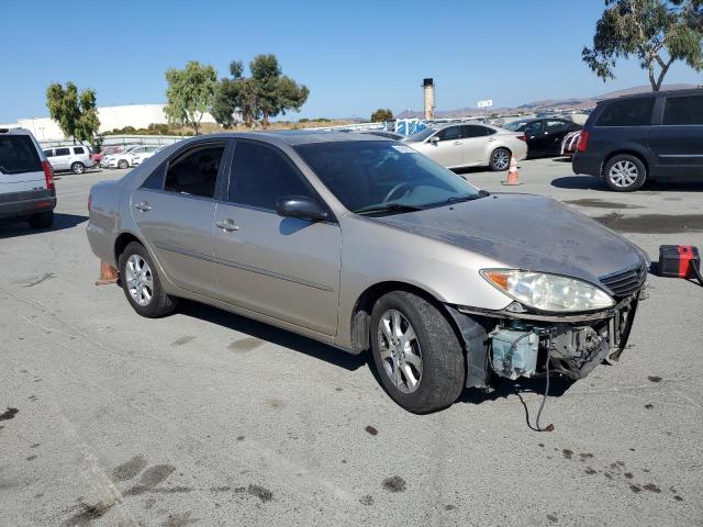 JTDBF32K750162836 - 2005 TOYOTA CAMRY LE GOLD photo 4