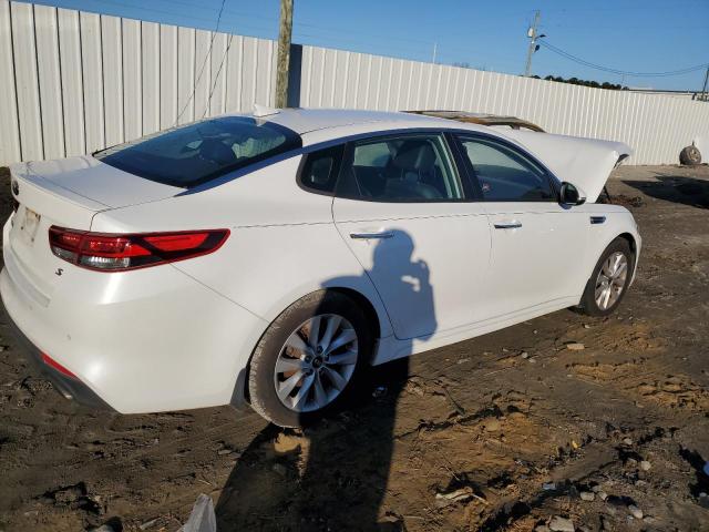 5XXGT4L35JG232368 - 2018 KIA OPTIMA LX WHITE photo 3