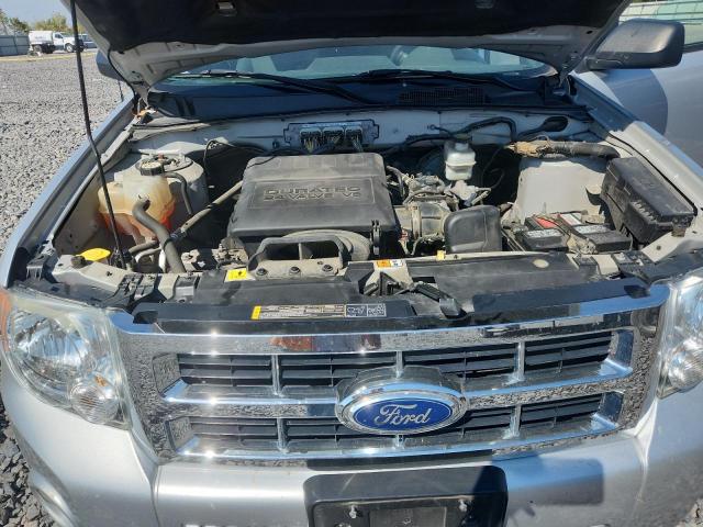 1FMCU0DG4CKA09166 - 2012 FORD ESCAPE XLT SILVER photo 11