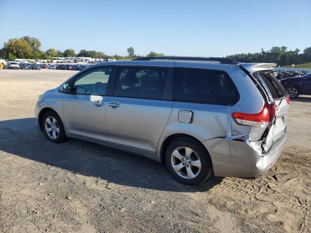 5TDKK3DC3BS136311 - 2011 TOYOTA SIENNA LE Mavi foto 2
