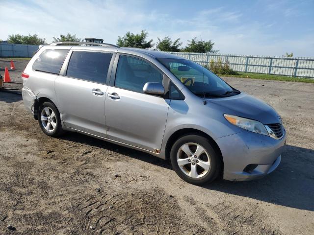 5TDKK3DC3BS136311 - 2011 TOYOTA SIENNA LE Mavi foto 4