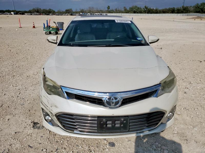 4T1BK1EB5DU018779 - 2013 TOYOTA AVALON BASE Blanco foto 5