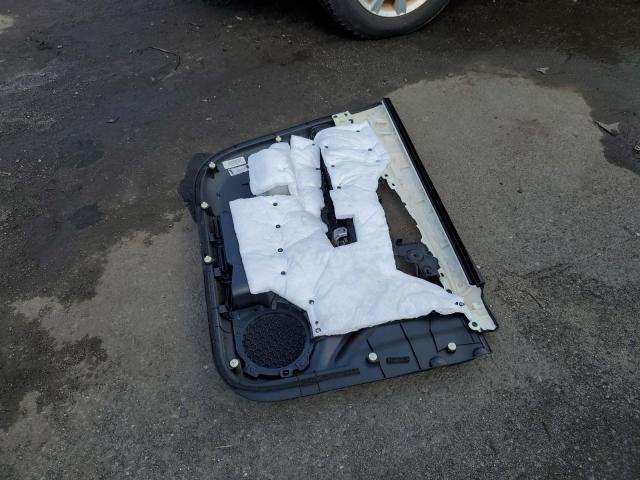 5N1AT2MT8JC784175 - 2018 NISSAN ROGUE S ვერცხლისფერი ფოტო 12