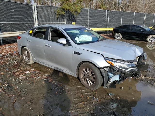 5XXGT4L36KG288871 - 2019 KIA OPTIMA LX SILVER photo 4