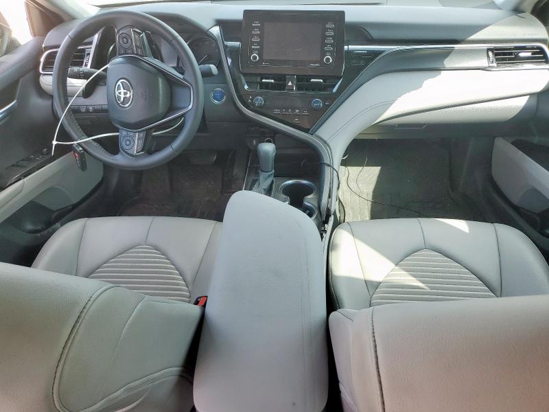 4T1G31AK1RU623883 - 2024 TOYOTA CAMRY SE NIGHT SHADE SILVER photo 8